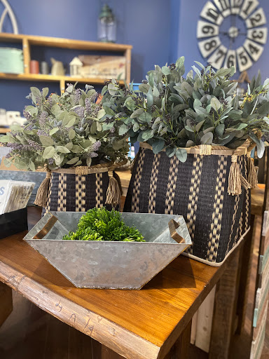 Country Ridge Home Decor & Furnishings - Thumbnail