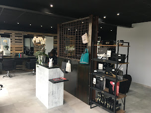 Photo n°5 de C-STYL’N à Damazan (Salon de coiffure)