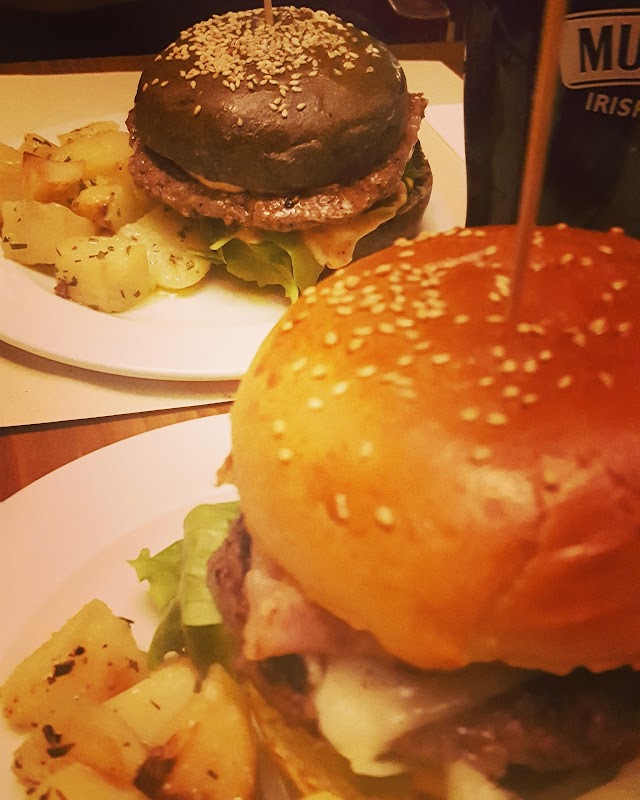 Irish Pub