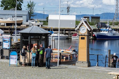 Photos of Tripps B&aring;tservice