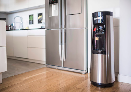 Healthy Water. Filtering network of distributors