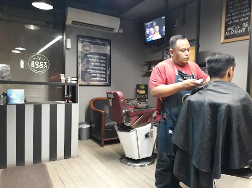 Tjoekoer Barbershop, Author: Bayu Wicaksono