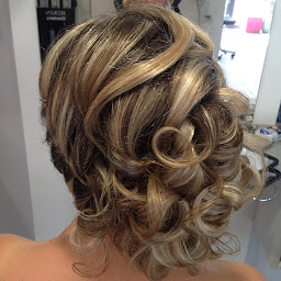 Photo n°17 de Déclic Coiffure à Ploërmel (Salon de coiffure)