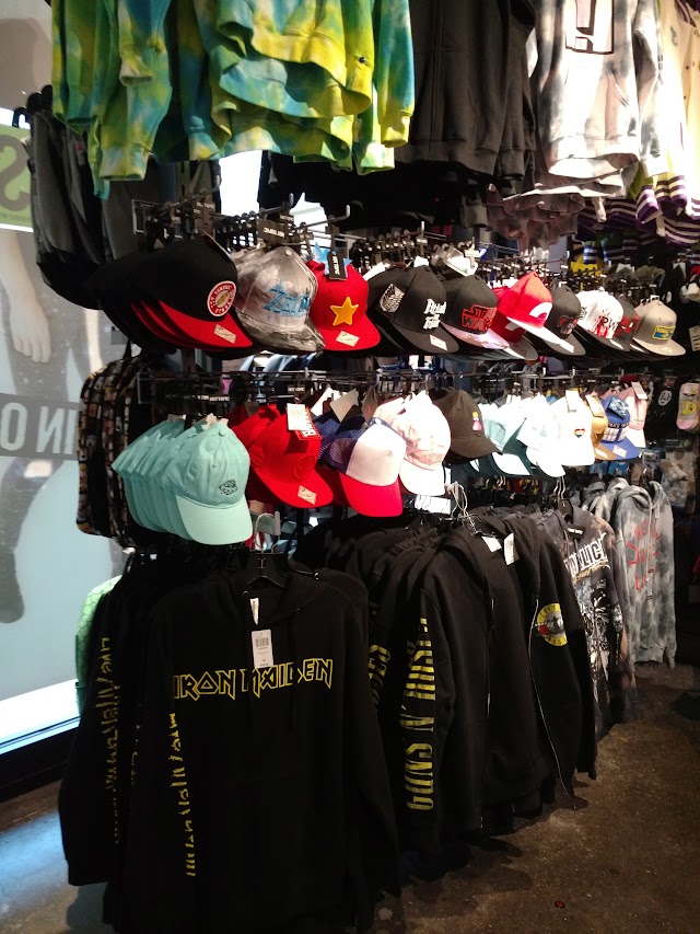 Hot Topic
