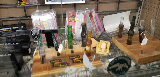 Macks Hardware - Visual