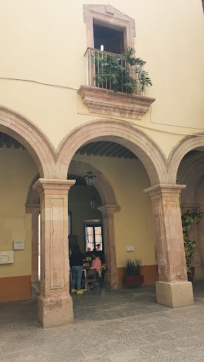 Edificio Municipal El Llano - Visual