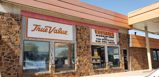 Vassars True Value - Visual