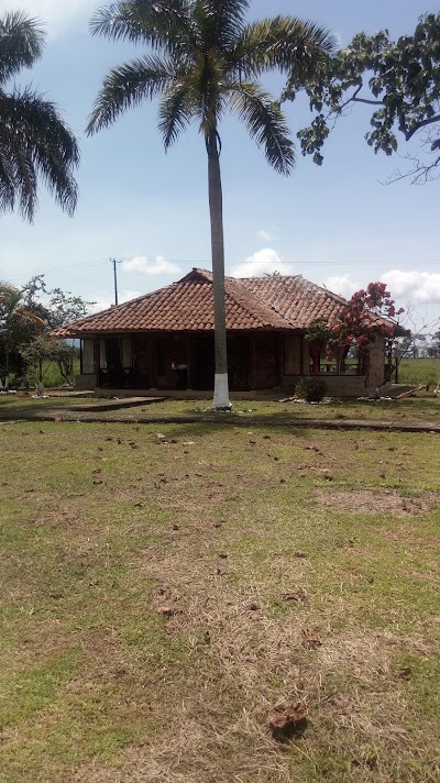 Photos of Agroturistico Araguaney Park