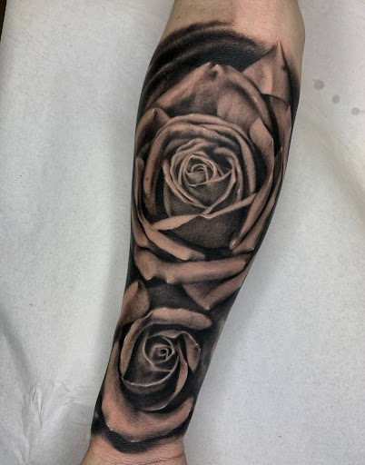 Golden Eye Piercing & Tattoo Zaragoza - Thumbnail