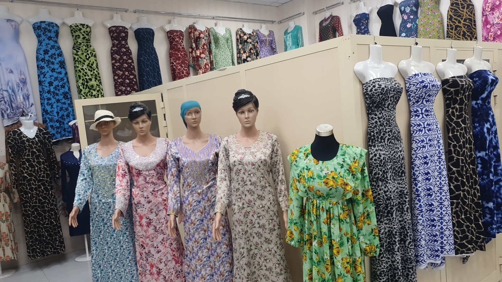 Rozan Ladies Tailoring - صورة 2