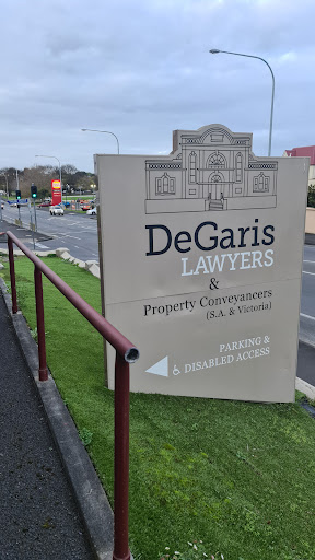 DeGaris Lawyers - Thumbnail