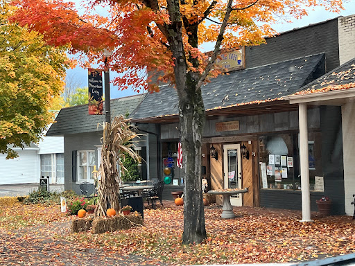 A latte cafe on Main - Thumbnail