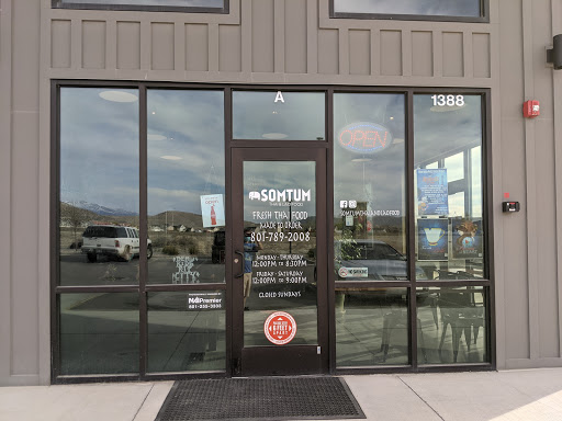 SOMTUM: Thai & Lao Food