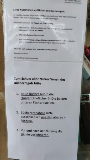 Öffentliches Bücherregal am Mitmach-Laden - Thumbnail