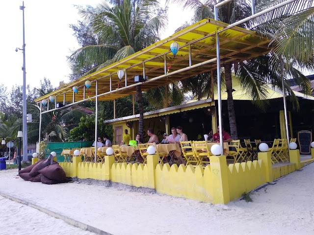 Yellow Beach Cafe