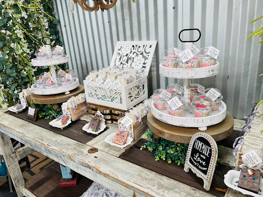 Botanically Beautiful - Visual