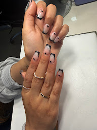 Photo n°34 de Joli Ongle - Lyon à Lyon (Salon de manucure)