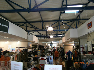 Photo n°2 de ESCALE MARINE à Lorient (Magasin d'équipements et accessoires nautiques)