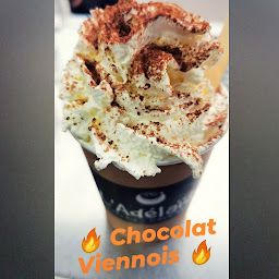 Photo n°88 de L'Adélaïde Crêperie Café Jus Salades à Le Puy-en-Velay (Bar à jus de fruits)