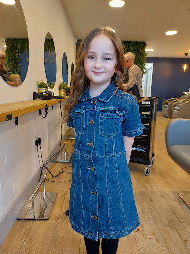 Luxe. Hair Salon LTD - Thumbnail