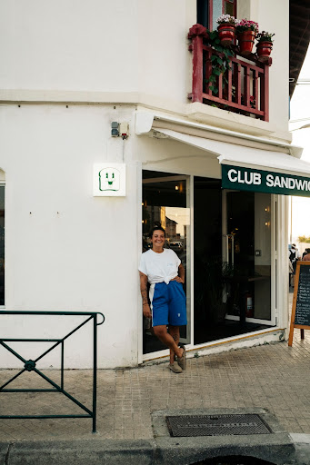 Photo 5 - Localclub