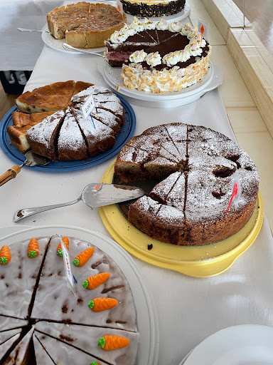 Café MITTENDRIN im Gemeinschaftsraum GenerationenWohnenStaufen