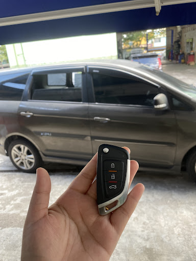 Kedai Kunci Desa Tasik