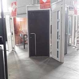 Photo n°20 de B & Fenêtres à Eauze (Magasin de stores et de rideaux)