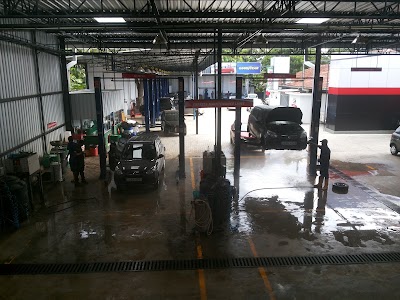 Photos of AMW Pitstop Matara