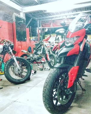Abah Custom Motorcycle Service Station, Author: Agung Agustian