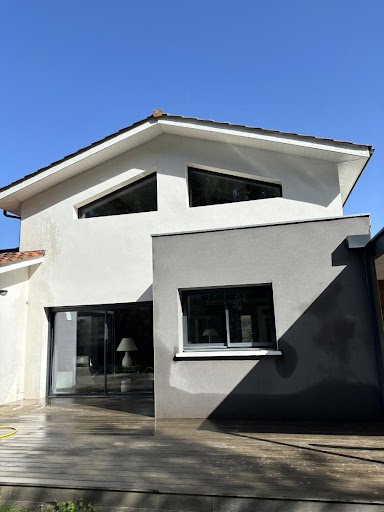 Photo de SH Toiture Nettoyage toiture &amp; Façade à Mées (40990)