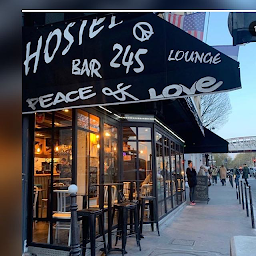 Photo n°1 de Peace and Love Hostel à Paris (Pub)