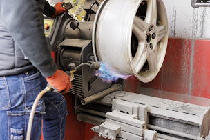 Photo n°10 de Flash Repair Chartres à Chartres (Peinture automobile)