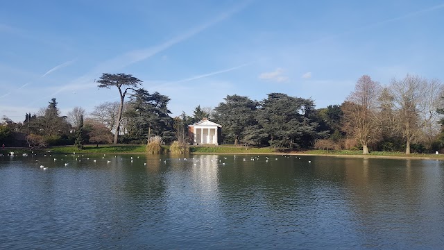 Gunnersbury Park