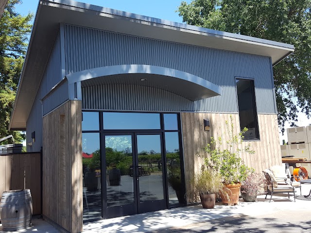 Prie Vineyard & Winery
