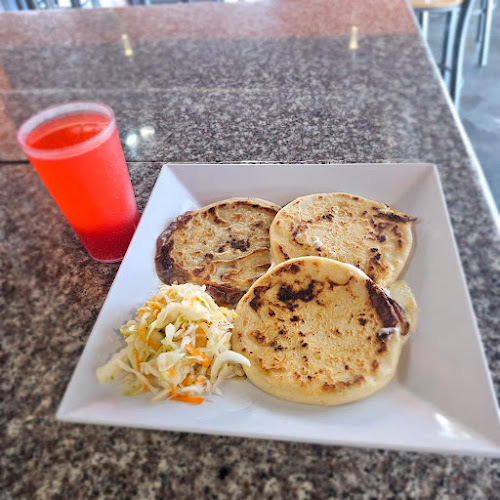 Good Hand Taco & Pupusas, Plano, TX