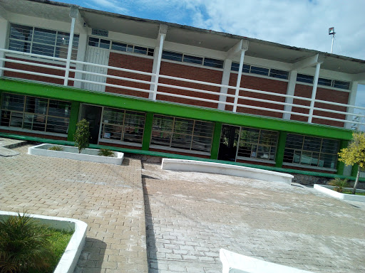 Escuela Preparatoria 145