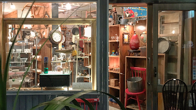 インテリア サブトーンズ