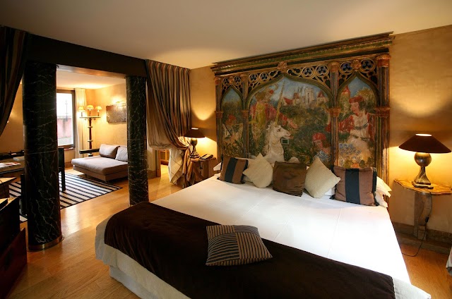 Cour des Loges Lyon, A Radisson Collection Hotel