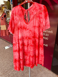 Photo n°34 de Clara Luna à Castelnau-le-Lez (Magasin de vêtements pour femmes)