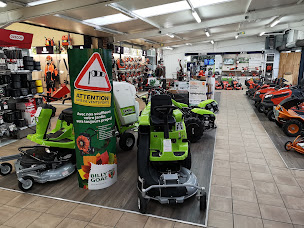 Photo n°31 de LOXAGRI LAMBIN - ORCHIES - HUSQVARNA à Orchies (Atelier de réparation de tracteurs)