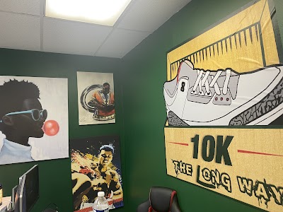 10kthelongway Sneaker Store