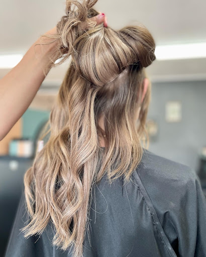 Friseur Stilvoll - Annika Schultze - Thumbnail