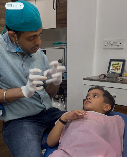 At DENTAMEDICS, the best dental clinic for pediatric and general dentistry, we use distraction as… post image