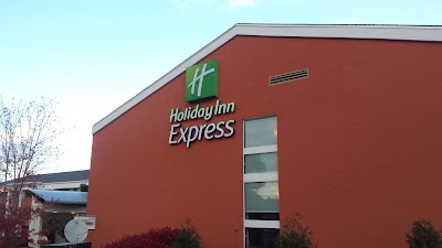 Photos of Holiday Inn Express Milwaukee-West Medical Center