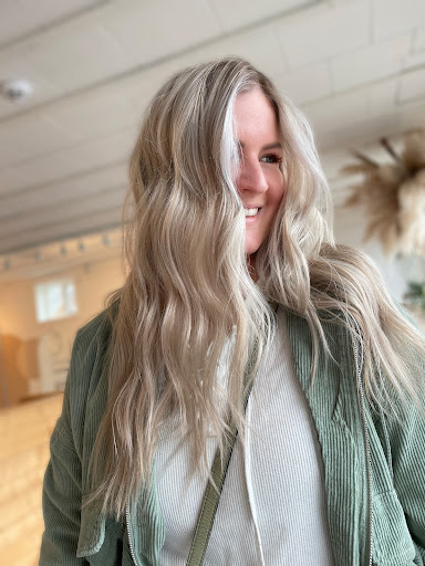 Coast Salon - Thumbnail