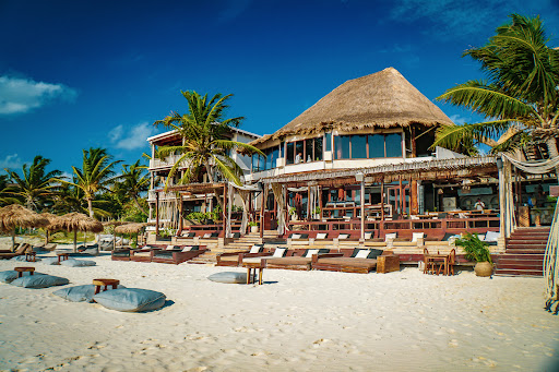 Amansala Resort |Beachclub | Spa