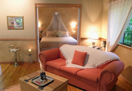 Crater Lakes Rainforest Cottages - Thumbnail