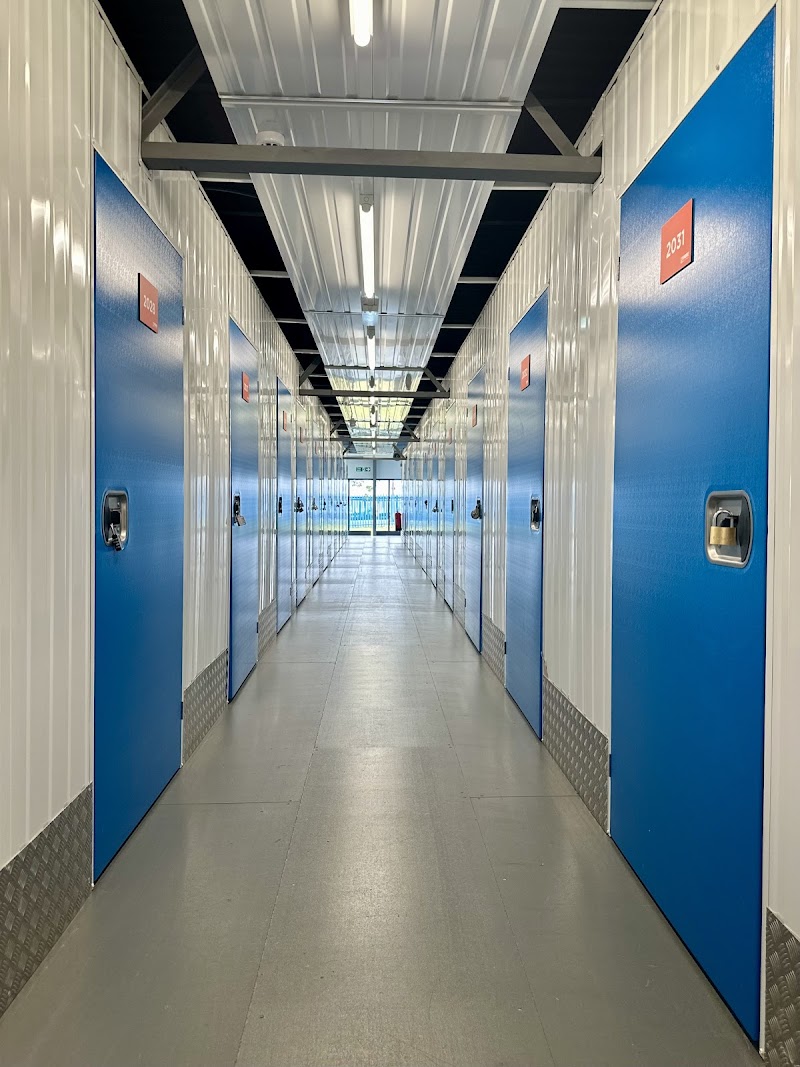 Quick Self Storage Speke photo 3