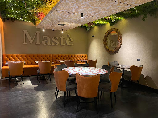 Mastè - Visual